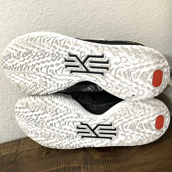 Nike Kyrie 7 Roswell Rayguns 2021 Size 11.5 CQ9326-003 - Picture 8 of 8